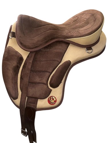 Beige pony adult - pony, treeless