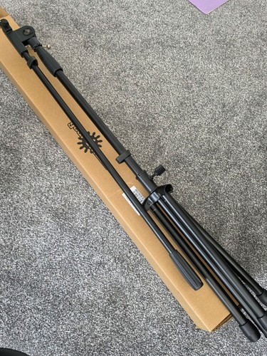 Gear4music adjustable tripod - gear4music,