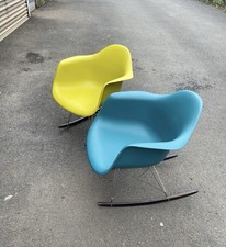 Eames Plastic Armchair RE DAX