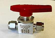 SS-43GS4 Swagelok Stainless Steel 40G Series Ball Valve 1/4 in Tube Fitting -Red