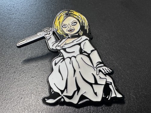 Tiffany valentine enamel - valentine, pin