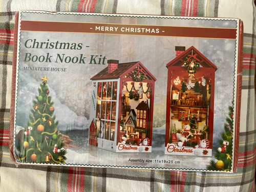 Christmas book nook kit