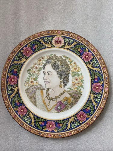 Coalport her majesty - her, queen