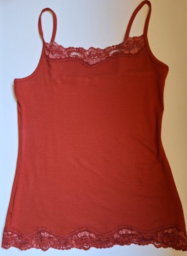 Kettlewell rust lace edged - rust,