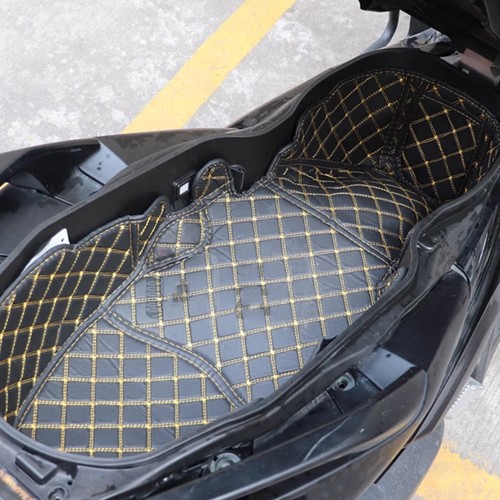 Black seat pad - seat, lining