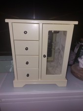 Vintage Cream Jewellery
