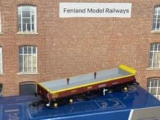 Dapol 4F-043-017 OO Gauge Model Railway Turbot Bogie Ballast Wagon EWS.