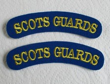 PAIR British Army:"SCOTS GUARDS EMBROIDERED CLOTH SHOULDER TITLES" (Modern Era)
