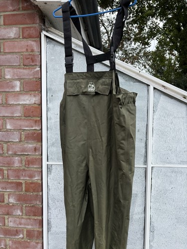 Behr waders size - 43,