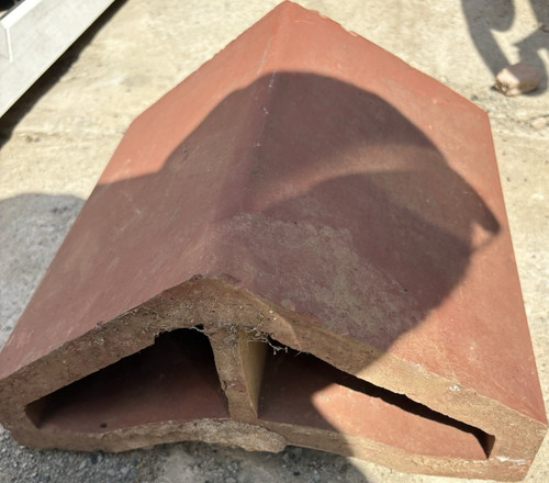 Red hip ridge roof tiles - 15,