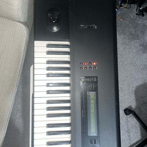 Korg synthesizer - korg,