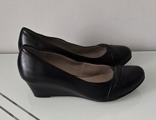 Footglove Ladies Leather Formal Wide Fitting Wedge Heel Shoe sz 5