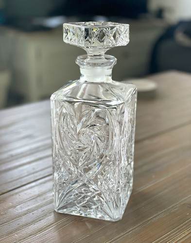 Cut glass square whisky - glass,