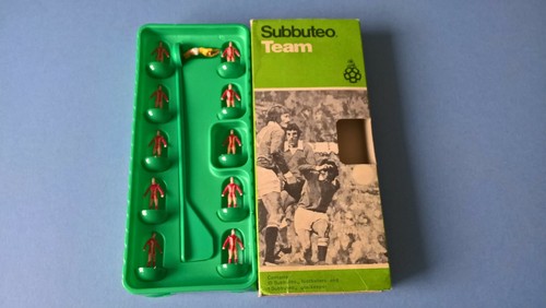 Subbuteo team wales 319 - subbuteo, wales,