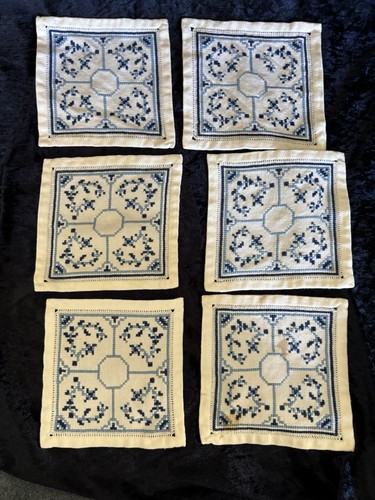 Blue fluted design vintage - blue,