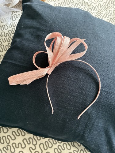 Ladies pink fascinator - pink,