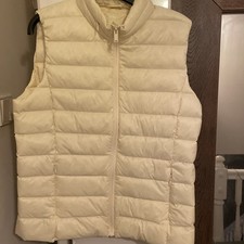 Marks & Spencer Women’s Feather & Down Gilet Size 14 Soft Yellow