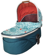 MAMAS & PAPAS URBO 2 LTD EDITION ATTICUS CARRYCOT + MATTRESS + SHEET GEOMETRIC