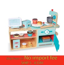 Melissa & Doug Wooden La