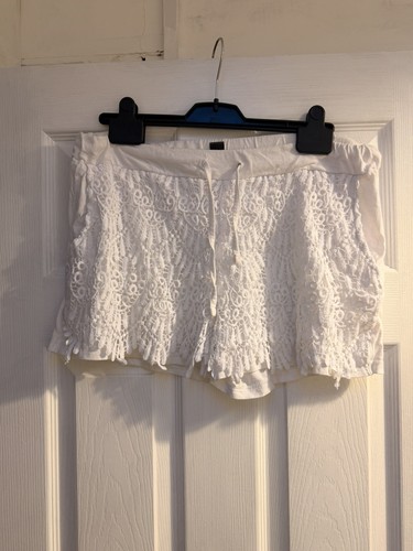 Primark white crochet look