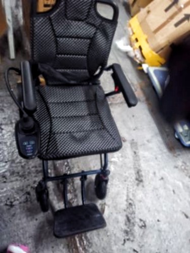 Used super lightweight folding - super,