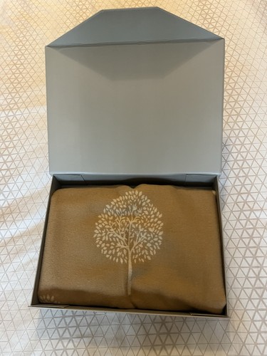 Gift boxed cashmere - cashmere, of