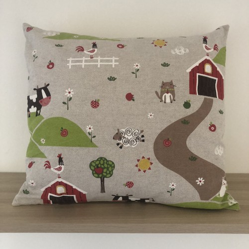 Cushion 15 farm - cushion, 15”