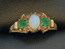 ANTIQUE 12CT GOLD OPAL EMERALD RUBY RING - SIZE Q