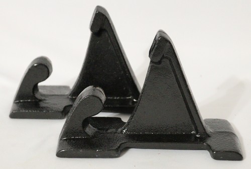Durable cast iron fireback - cast,