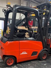 Forklift Truck - Linde 2 tonne
