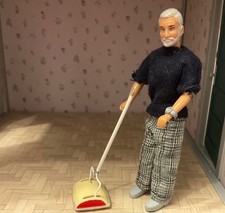 Dollhouse vintage Lundby carpet sweeper No Doll in sale