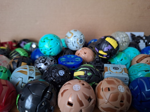 Bakugan mystery figure - 5,