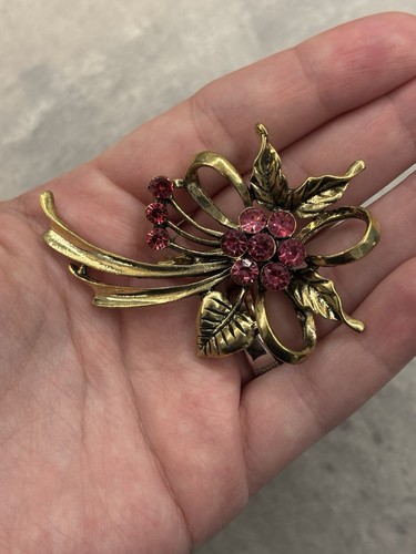Vintage pink rhinestone - pink, flower