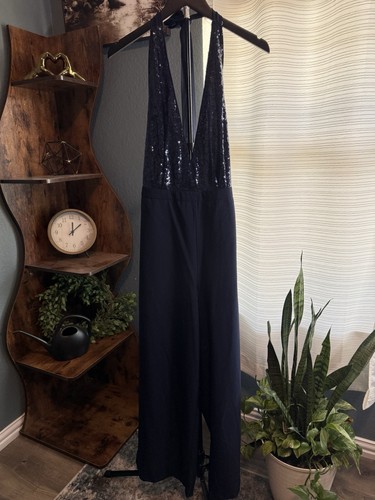 Lulus blue sequin neck - blue, v-neck