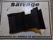 SUZUKI GSXR 1100 L 1989 1990 K:CENTRE SECTION UNDERTRAY:USED MOTORCYCLE PARTS