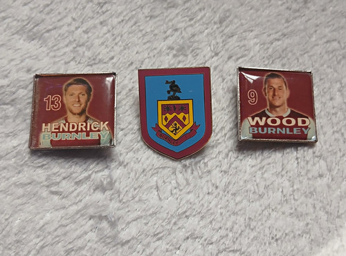 Burnley badge bundle - burnley,