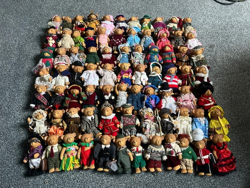 Vintage russ berrie teddy town - berrie,