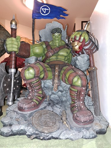 Reduced king hulk throne - reduced:king,