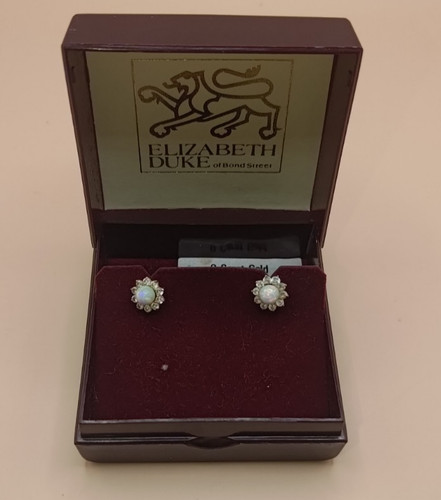 Opal stud earrings pre - stud,