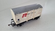 G & R WRENN OO GAUGE W5001 ROSS FOODS FISH WAGON. 12T. E87231. REFURB OR SPARES.