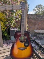 yamaha fg800m acoustic guitar