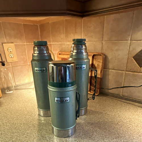 Stanley green metal vacuum - green,
