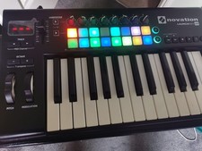 Novation Launchkey 37 MK3 37-Key MIDI Keyboard Controller .good condition.