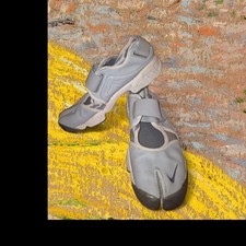 Pale blue leather - blue,