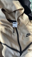 Men’s Beige Nike Tech