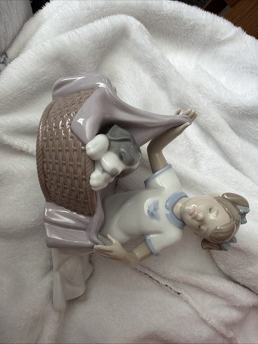 Nao lladro porcelain figurine - nao,