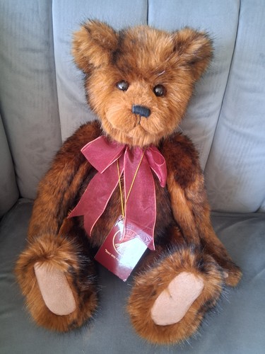 Charlie bears storyteller - charlie,