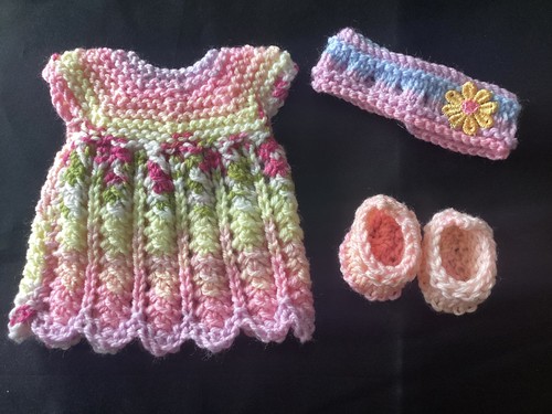 Hand knitted dolls - , clothes