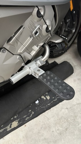Iliumworks highway pegs bmw - iliumworks,