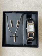 Val Lucia 181 watch, necklace